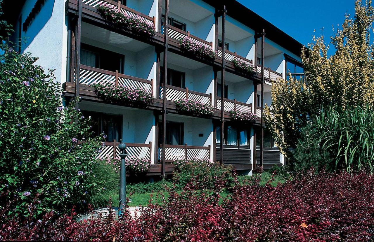 Hotel Brunnenhof Bad Fussing Exterior photo
